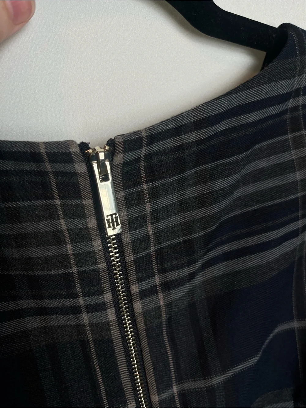 Tommy Hilfiger Navy and Gray Plaid Midi Sheath Dress - Picture 5 of 9